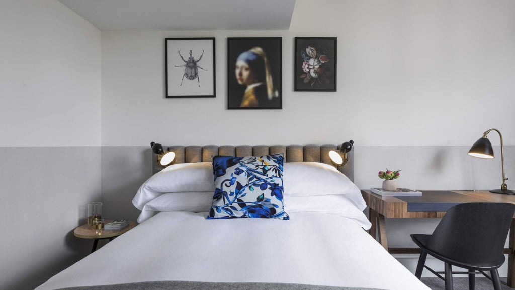 kimpton-hotel-boutique-amsterdam-bedroom